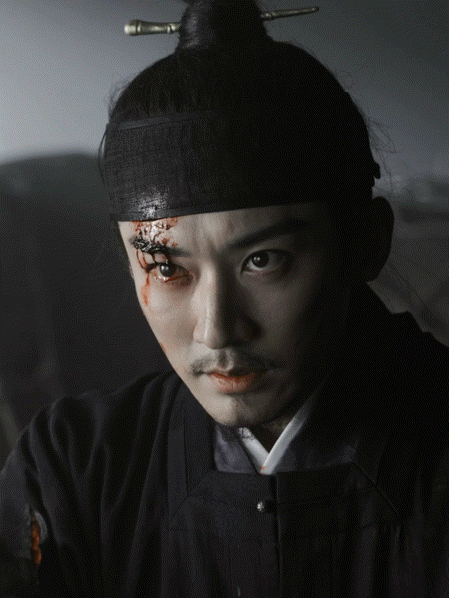 刘学义血泪封神镜头是自己设计的 血泪封神的那一幕震撼全场，刘学义不仅演得好，还亲