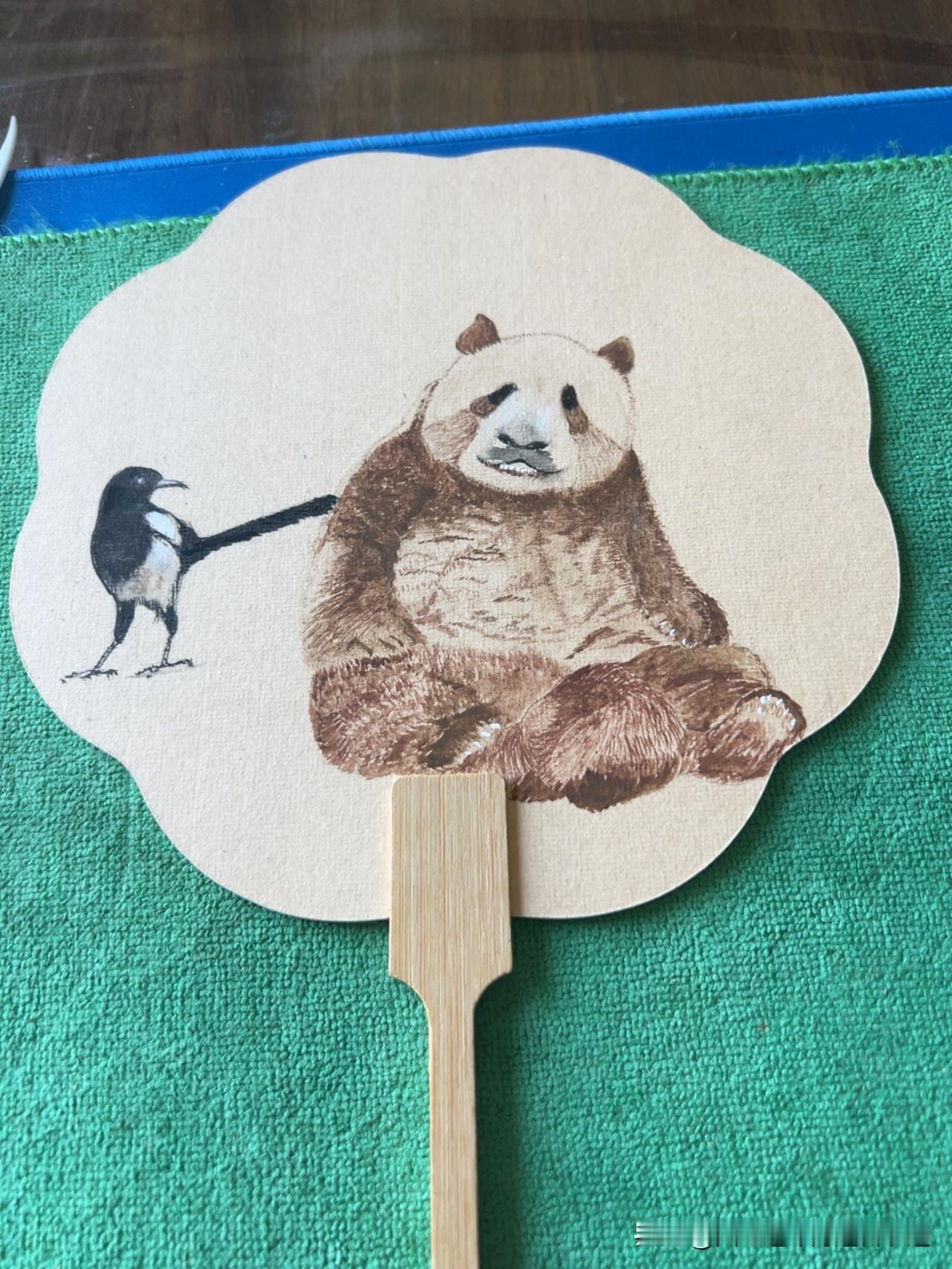 手绘团扇
国风手绘扇子 团扇创意美术 手工花团扇 扇子插画 团扇图案