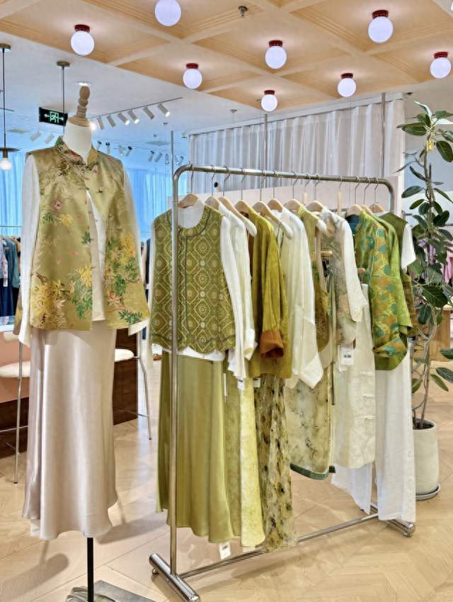 原创新中式女装青儿工作室 2026秋季新品全国门店同步上市