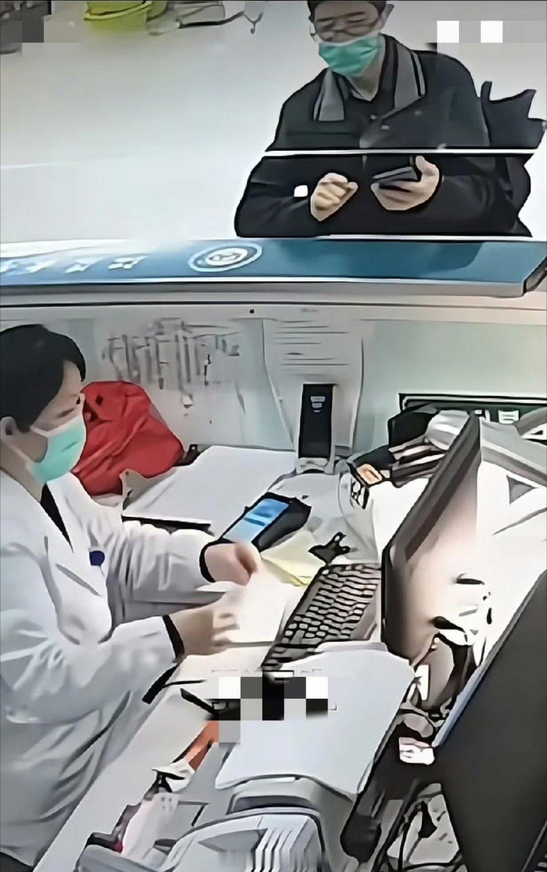 江苏镇江，一家医院里，一名戴着口罩的男子急匆匆走到收费窗口，说来结账。“1060