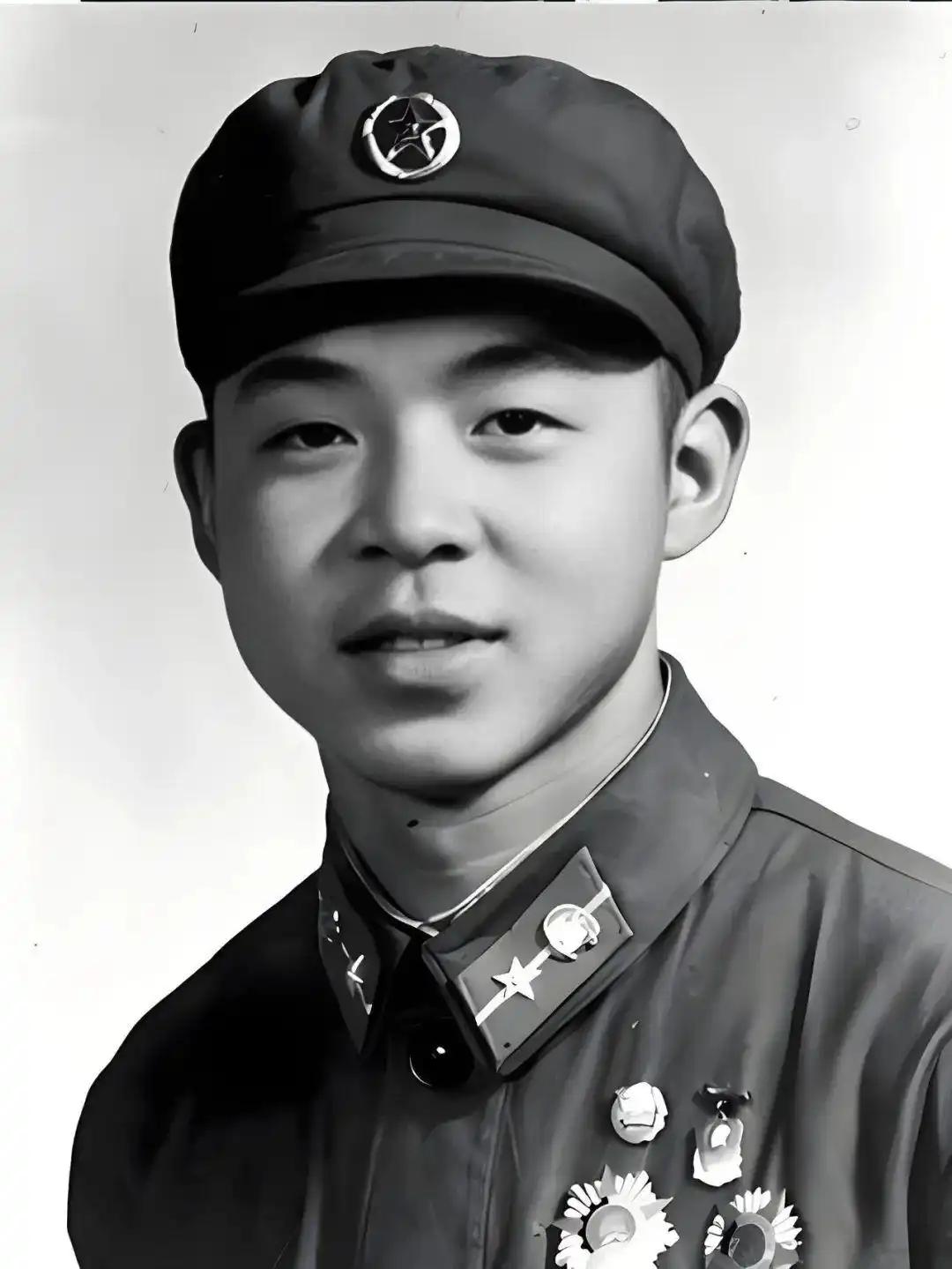 “一个只有22年短暂生命的普通共产党员，能够贏得亿万人民如此崇高和长久的敬意；一