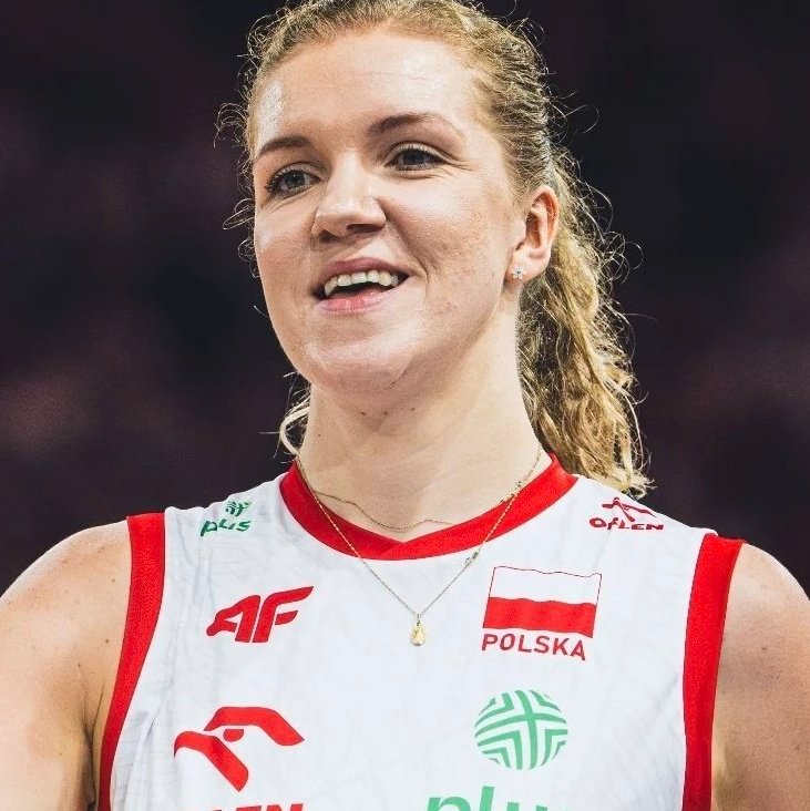 我的天，震惊😨波兰🇵🇱女排副攻手科尔内卢克宣布退役了！太可惜了，状态多好啊