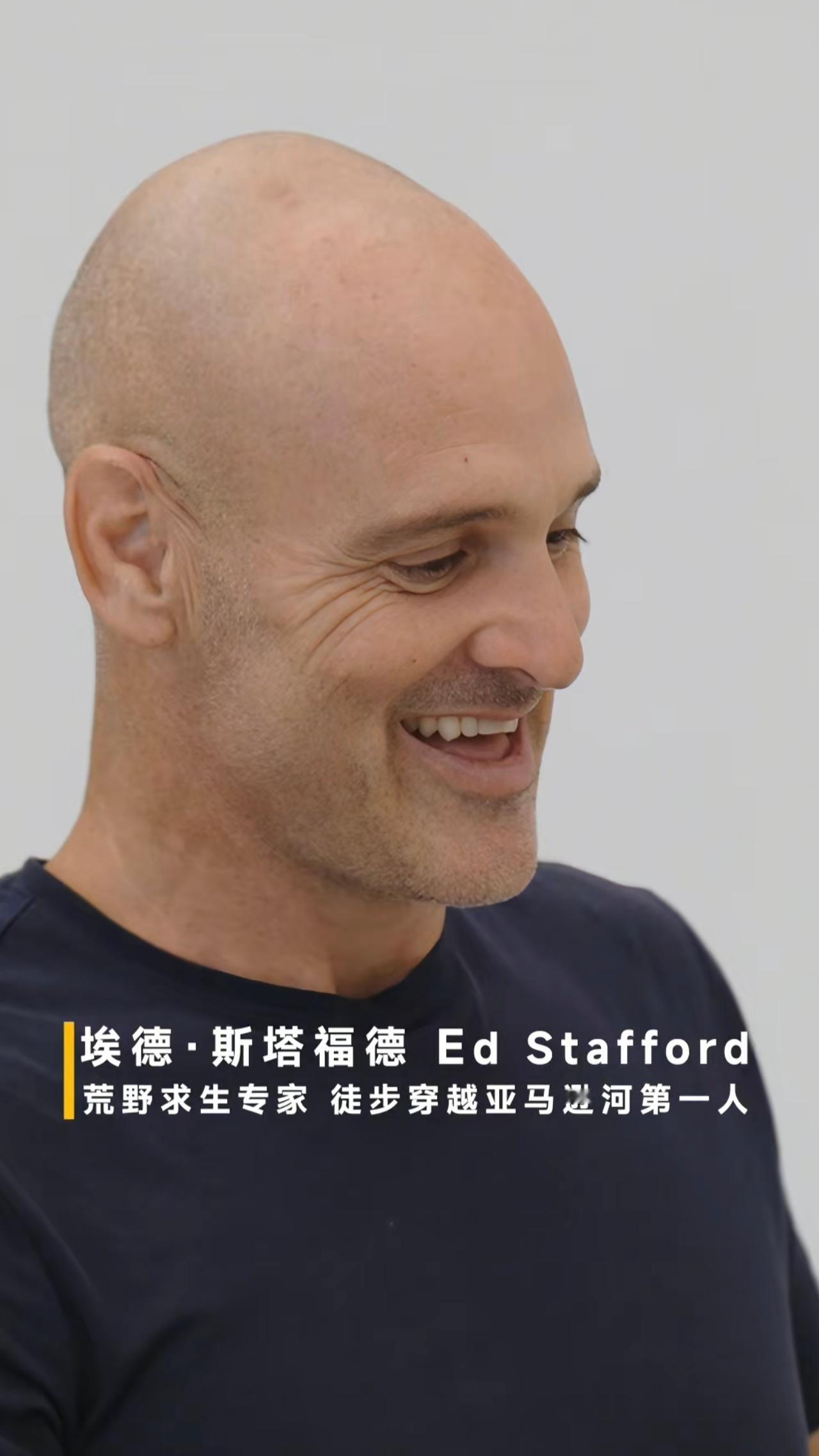 德爷请王腾吃虫子 作为广东人，我觉得这个虫子还行，看起来不恶心，入口 ... 不