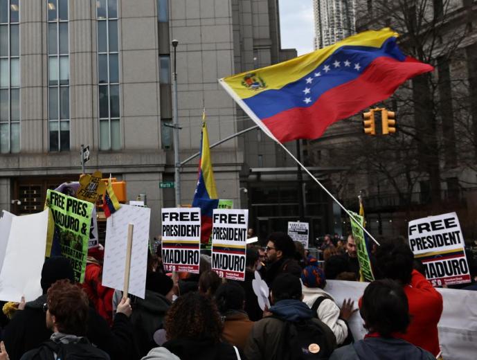 老美做梦都没想到，费尽心机把人家国家的总统抓来关了两个多月，一场听证会刚结束，没