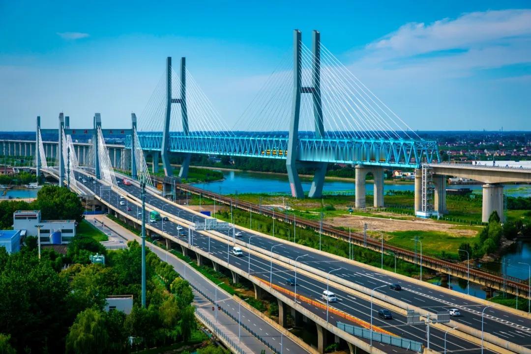 江苏盐城：9亿投资打通沿海航道“主动脉”
盐城重点水运工程迎来关键进展——连申线