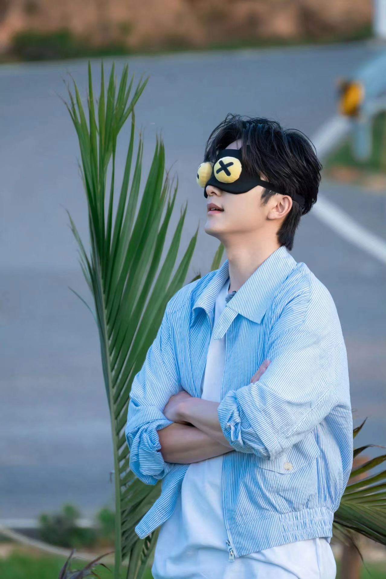 #张新成 自由才是最大的不自由#虽然只是短短的几句话来概括他做出的所谓“自由”的
