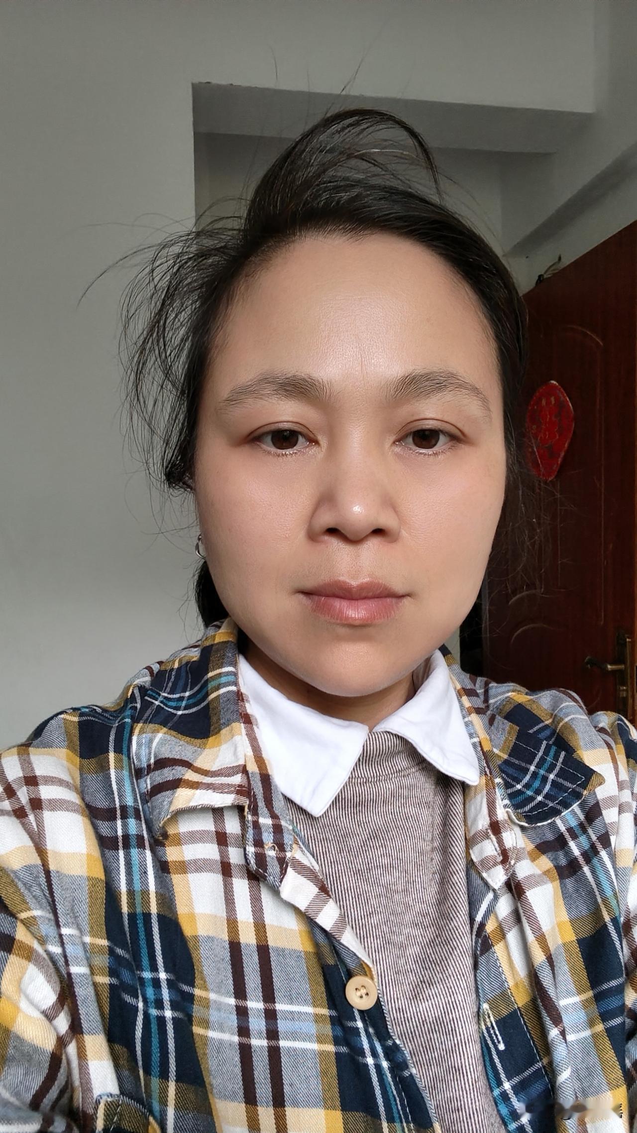 2024年3月份得知自己确诊宫颈癌，我没哭，反而笑着安慰，早已哭成了泪人的母亲。