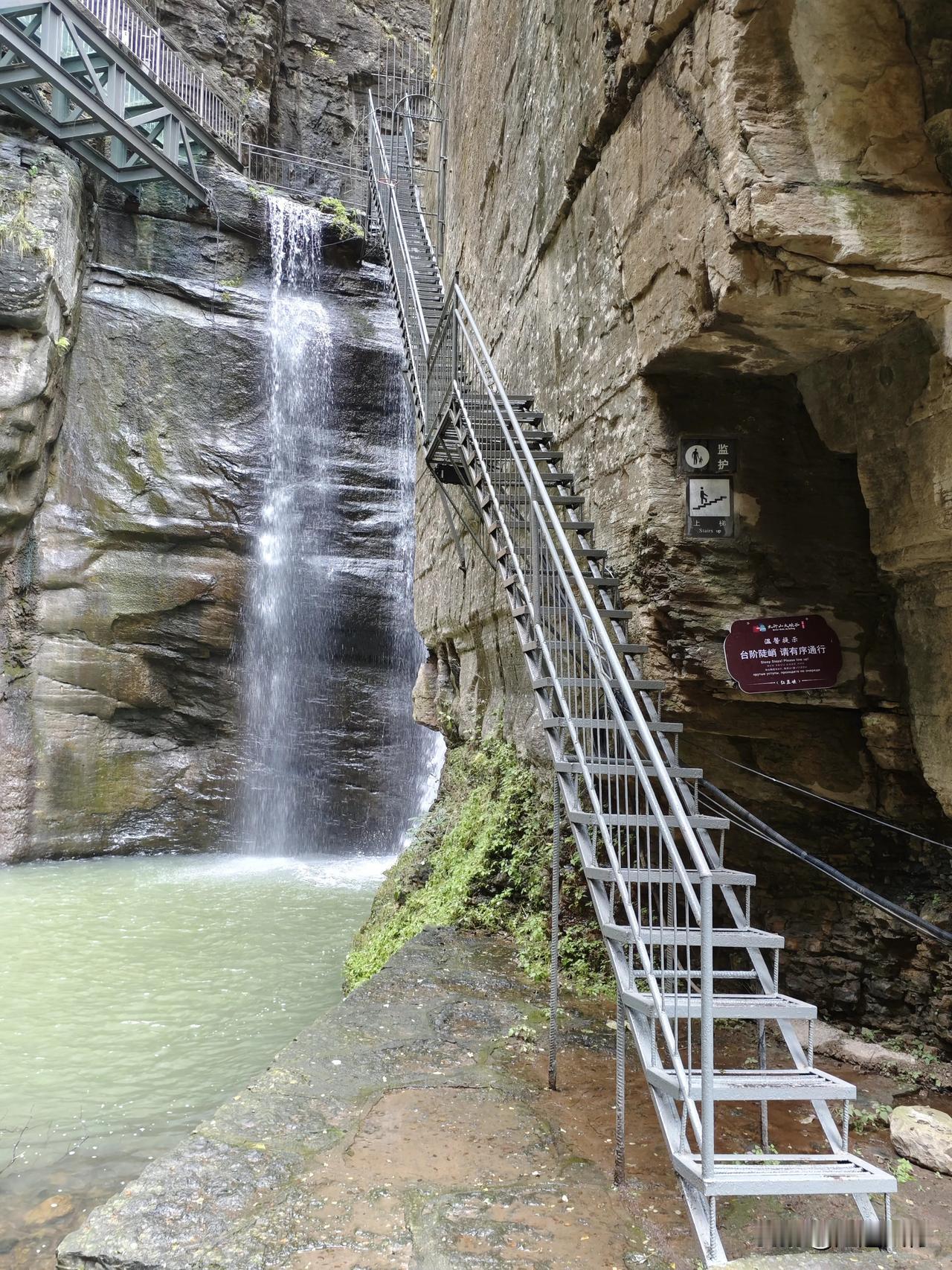 号外:林州任芣线道路施工预计将封闭到12月底。

据前线驴友消息，林州任芣线马家