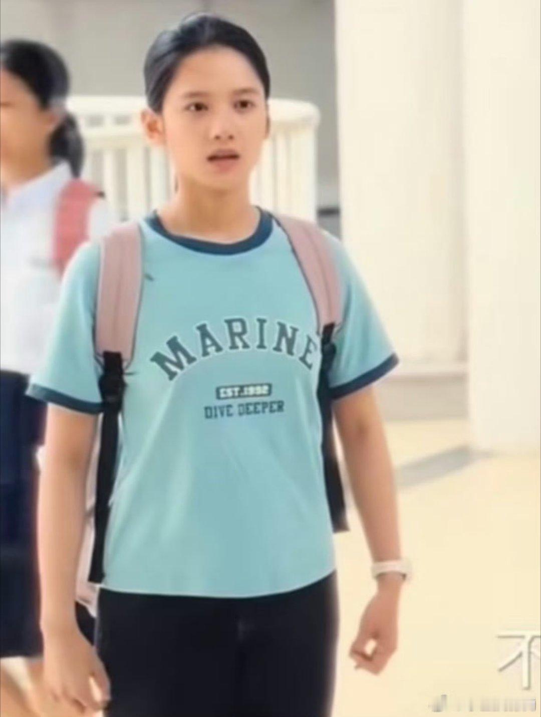 张婧仪演白富美穷学生都有说服力张婧仪把苗靖寄人篱下那种无处安放的孤单拿捏得刚刚好