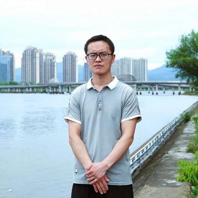 公司奖15万元SUV真正的英雄，从来都藏在平凡人间！河南35岁普通工人刘宗宇，用