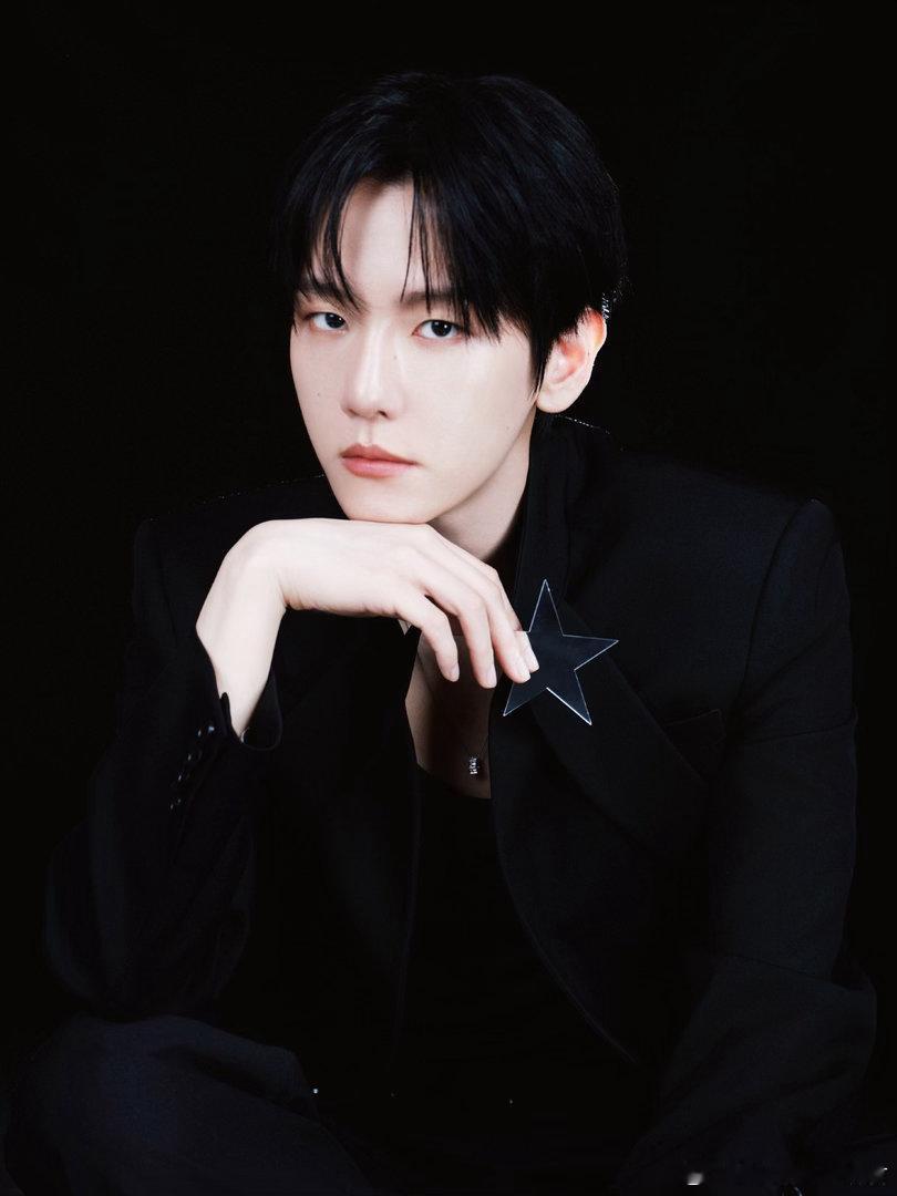 边伯贤不再依赖哥哥标准答案 边伯贤用中文反问的那一刻，我已经晕了。“你觉得我无法