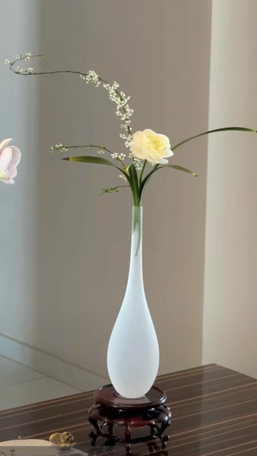 一天写10篇微头条才有希望拿到33块钱的奖金。

12月15号到12月22号，头