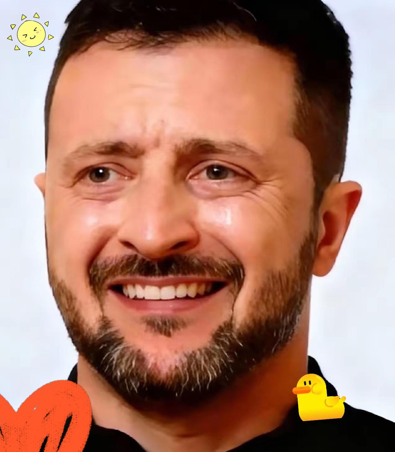 乌克兰最新消息！
12月13日，乌克兰总统泽连斯基突然放话，凡是涉及割地的和平协