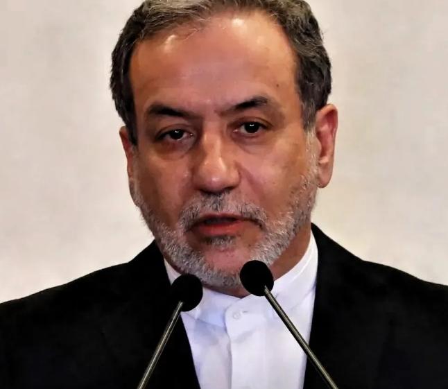 日前，伊朗外长阿拉格奇硬气的对外宣称，历史上“没有任何一个国家”能像伊朗这样，对