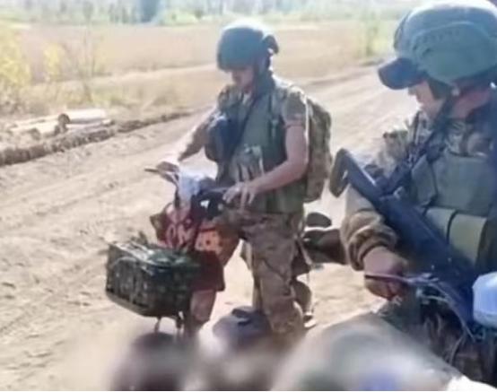 说起来还挺搞笑的！打了四年的俄乌战争，最终发现，真正管用的三件武器，居然都是中国