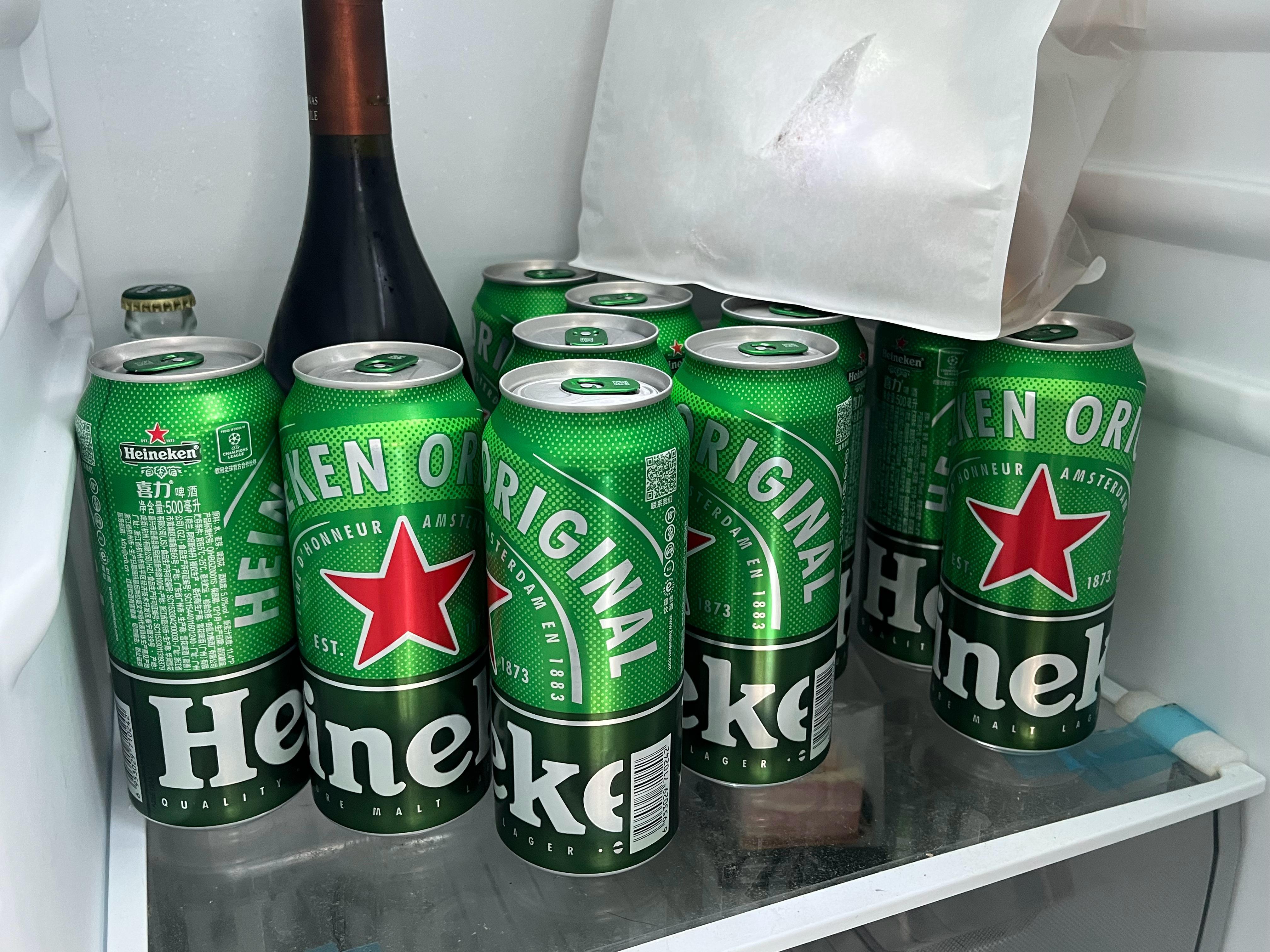 店里的冰箱又填满了避暑的冷饮🍹来买车请你喝一瓶。[doge][doge]  ​