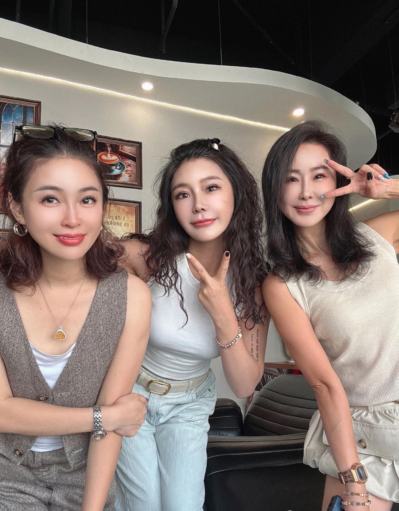 选择题来了，哪个美女最漂亮呢？