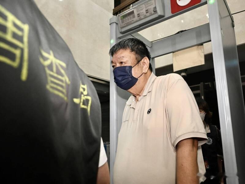陈雪生200万交保 

台北地检署昨（24日）兵分35路搜索国民党立委陈雪生的住