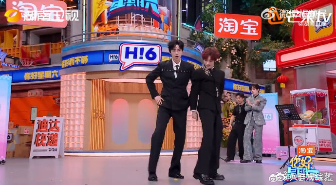 刘宇宁的大长腿就该这么用 默契坦白赛名场面，刘宇宁与丁程鑫合跳超亮眼，大长腿同框