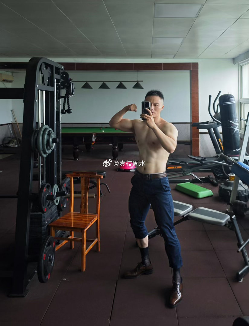 汤家凤称胡锡进离老百姓太远按汤教授理论，其实，我觉得数学更应该取消。毕竟，一个笼