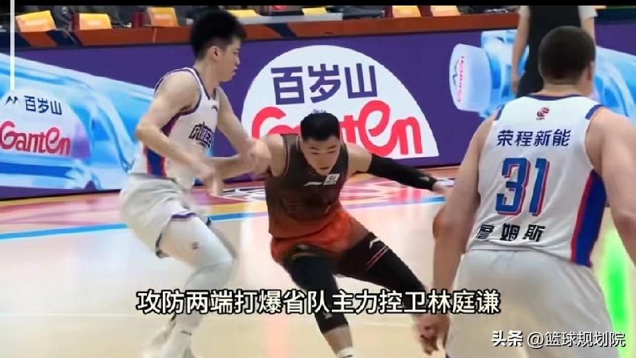 爆砍三双，高诗岩还叫高铁吗？

在刚刚结束的山东对阵天津的比赛，高诗岩爆砍三双完