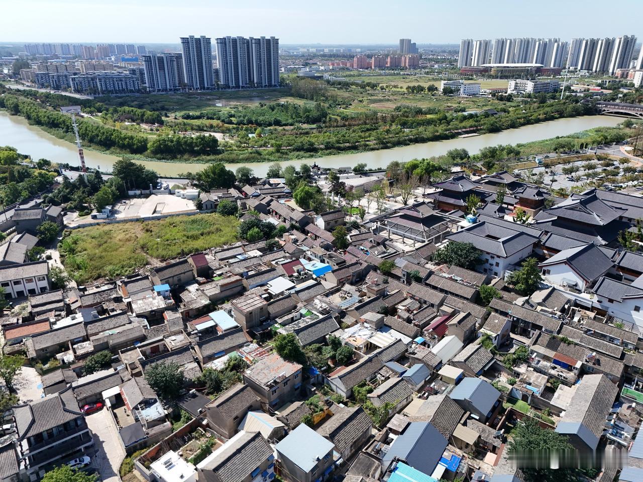藏在淮安的千年运河古镇｜河下古镇
 
很多人来淮安，都会走进免费的河下古镇。这座