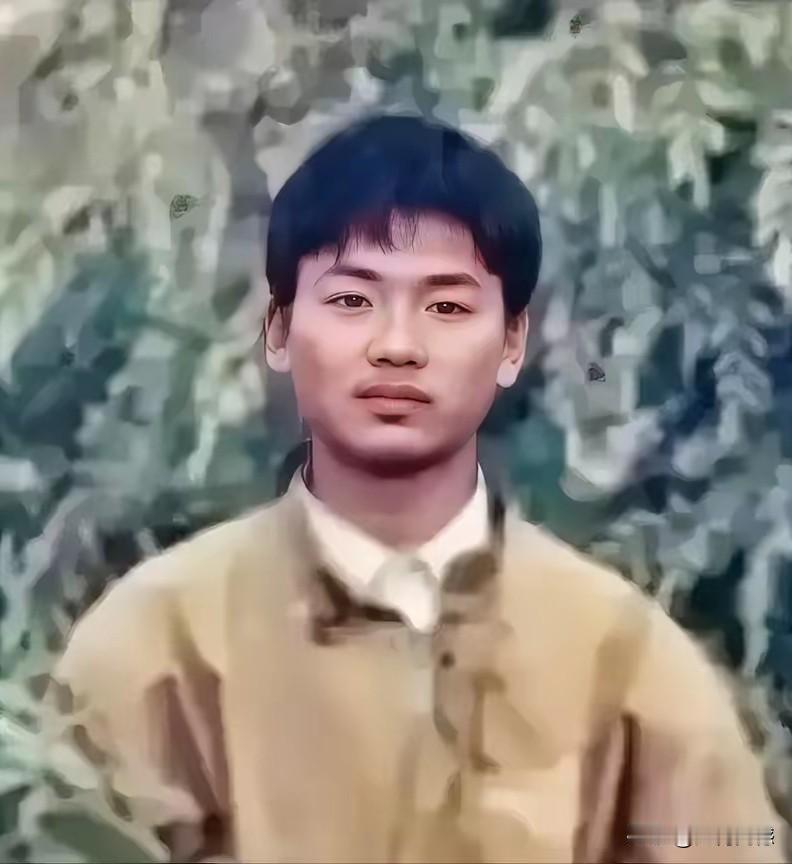 谁能想到，当年这个农村的孩子，今天能够有这么大的发展成就，能够给父老乡亲带来这么