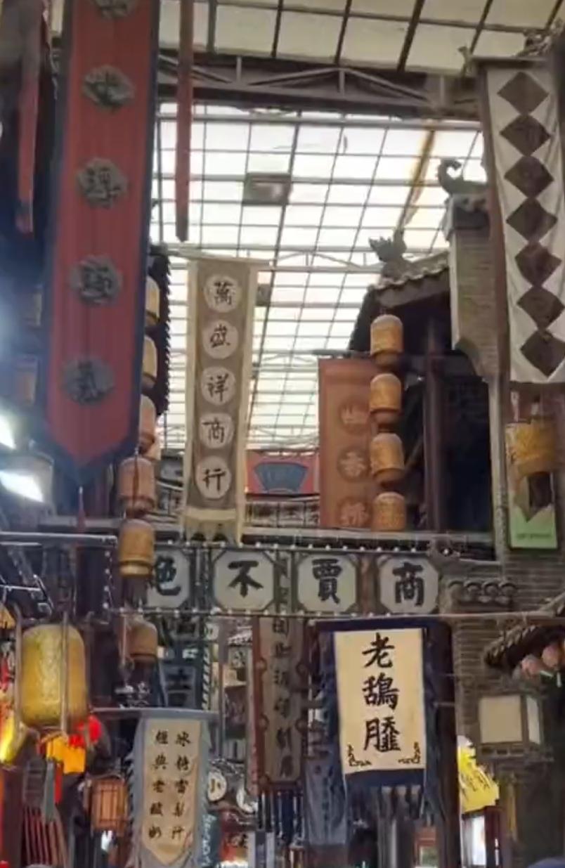 願歲月靜好，
生活無波瀾，
所惦念之人，
健康、吉祥、
平安、快樂。
早上好！[