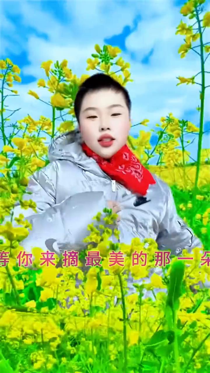 模仿全家人拍抖音。
·第一个我妈。从前的那个女孩已经消失在人海，从此她不再回来。