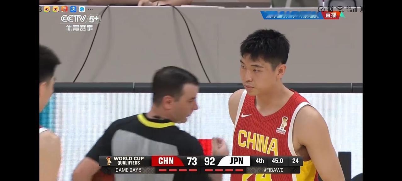 中国男篮与中国台北的生死之战的上半场结束。中国队54:28大比分领先。
第一节最