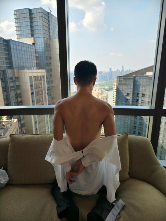 黑皮弟弟