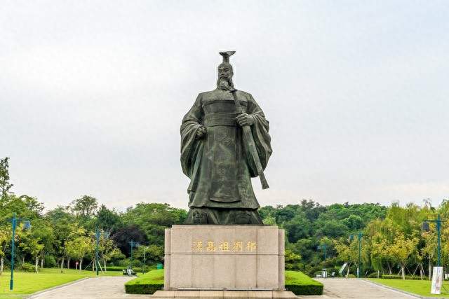 从泗水亭长到义军领袖：刘邦的逆袭之路