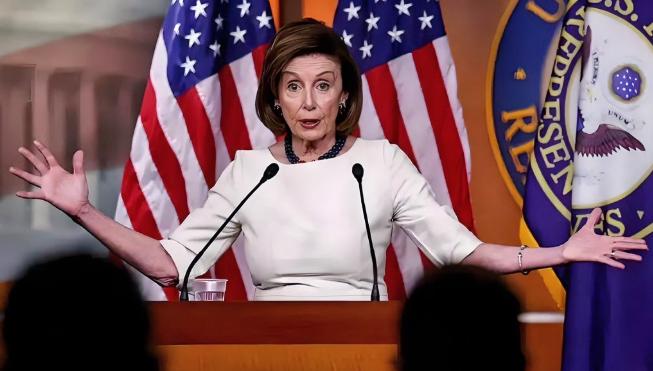 85岁的佩洛西终于走了！

当地时间11月6日，包括美国《华盛顿邮报》在内的多家