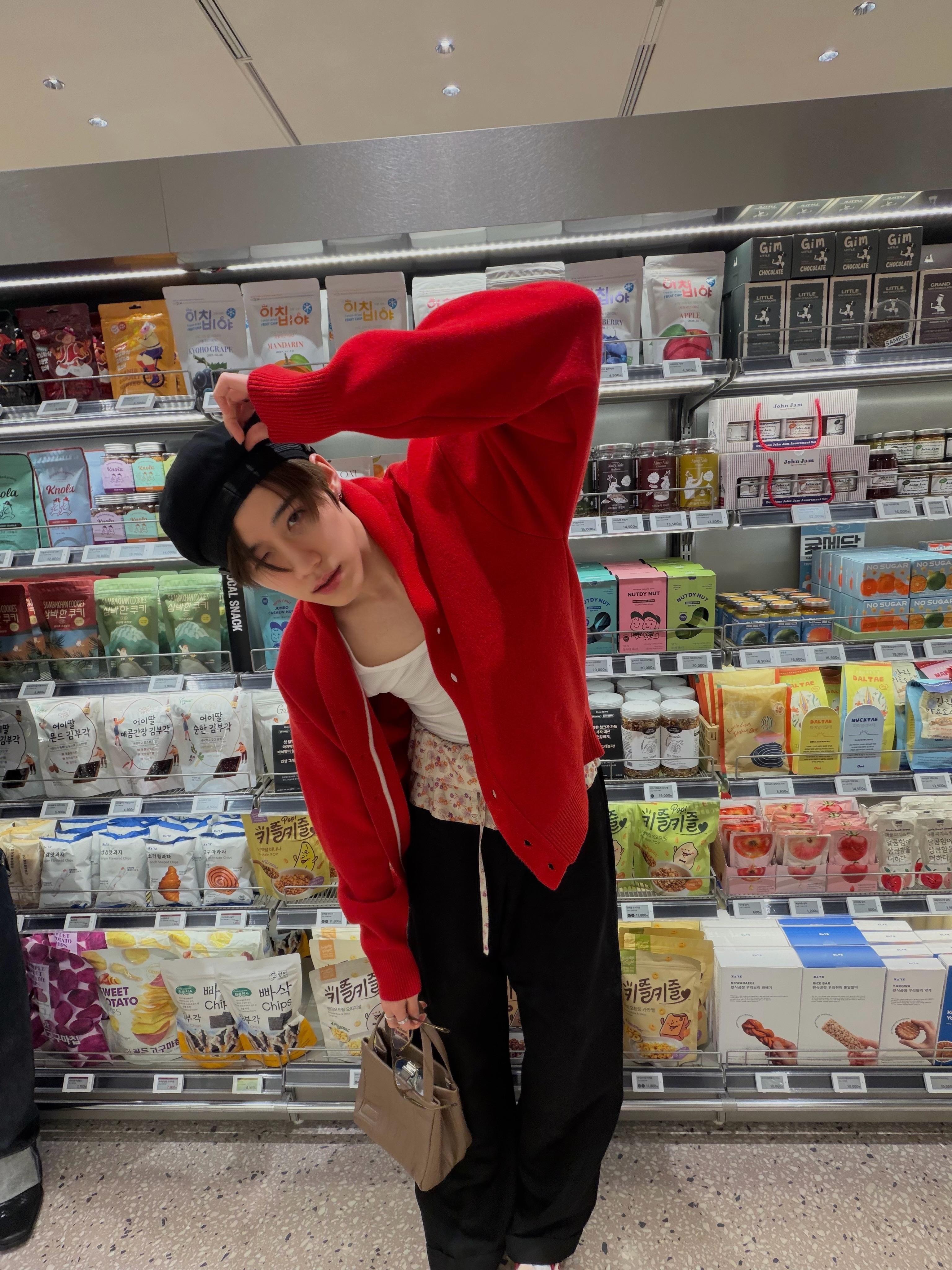 老师，怎么样才能得到此等萌物啊！！！！😭😭😭我去韩国怎么没得到—— ​​​