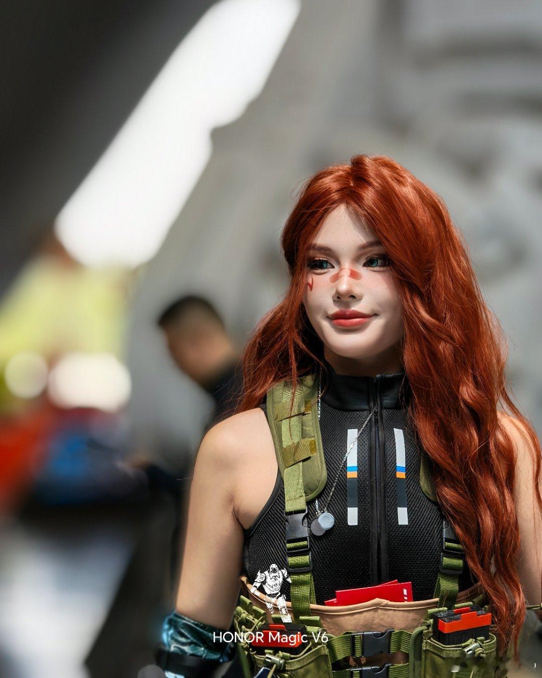 先看美女等会儿再看张予曦and荣耀WIN笔记本 