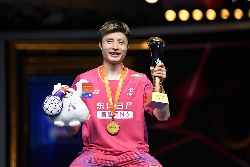 石宇奇7次征战亚锦赛首度夺冠，世界排名将重回第一


4月12日傍晚，在宁波20