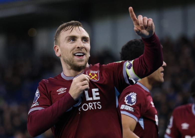 目前在英超排名第18位、深陷降级区的西汉姆联俱乐部正面临严峻危机。球队在上一轮0