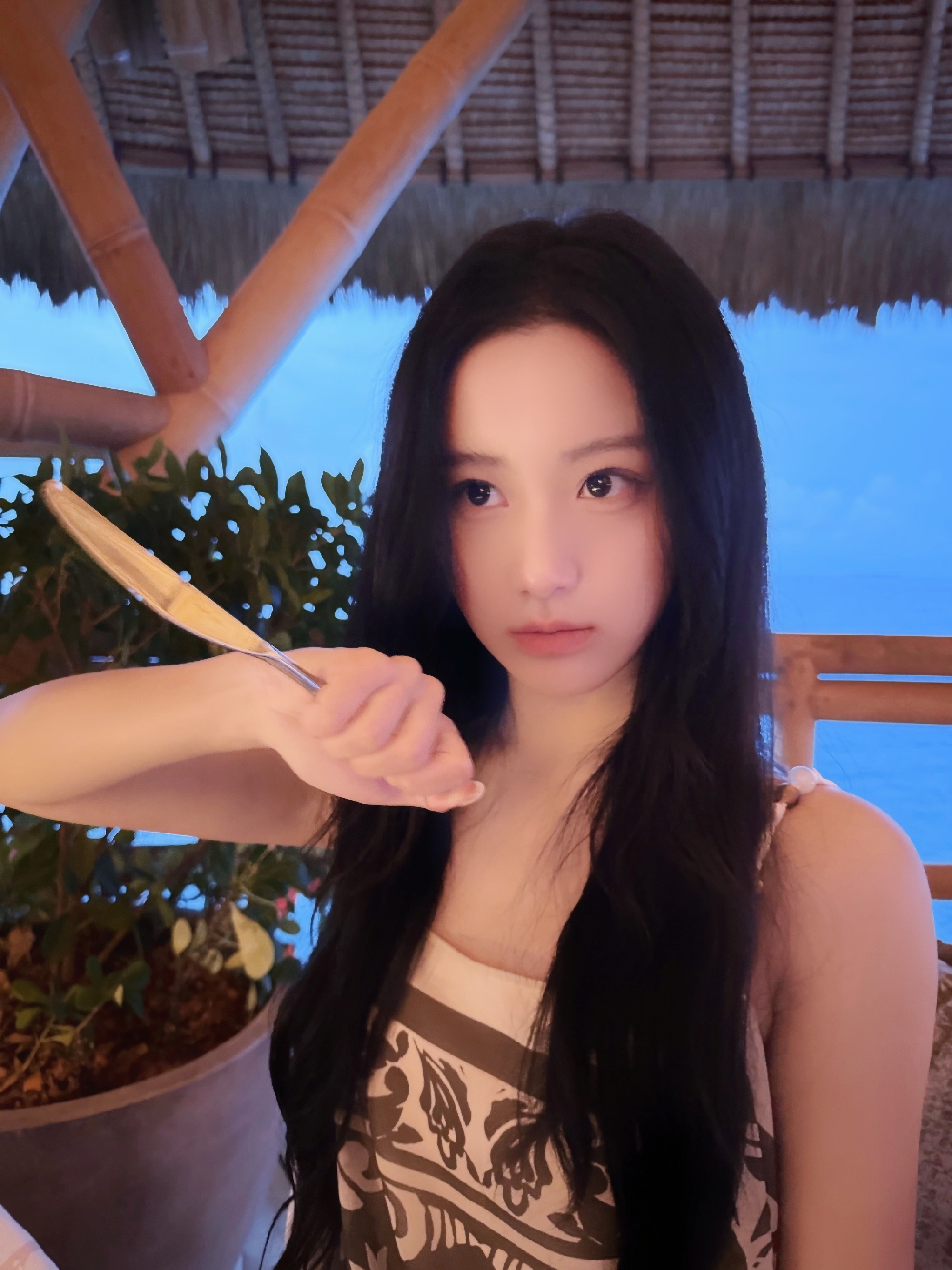包上恩 🍞包上恩月明千里🍞包上恩李瑶英“思念融于海洋  星河凝聚爱意成滔滔不