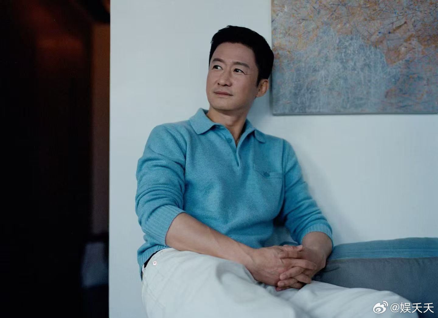 吴京居然戴了耳钉 真的被吴京戴耳钉反差到了！突然多了个小耳钉，瞬间多了点痞帅和精