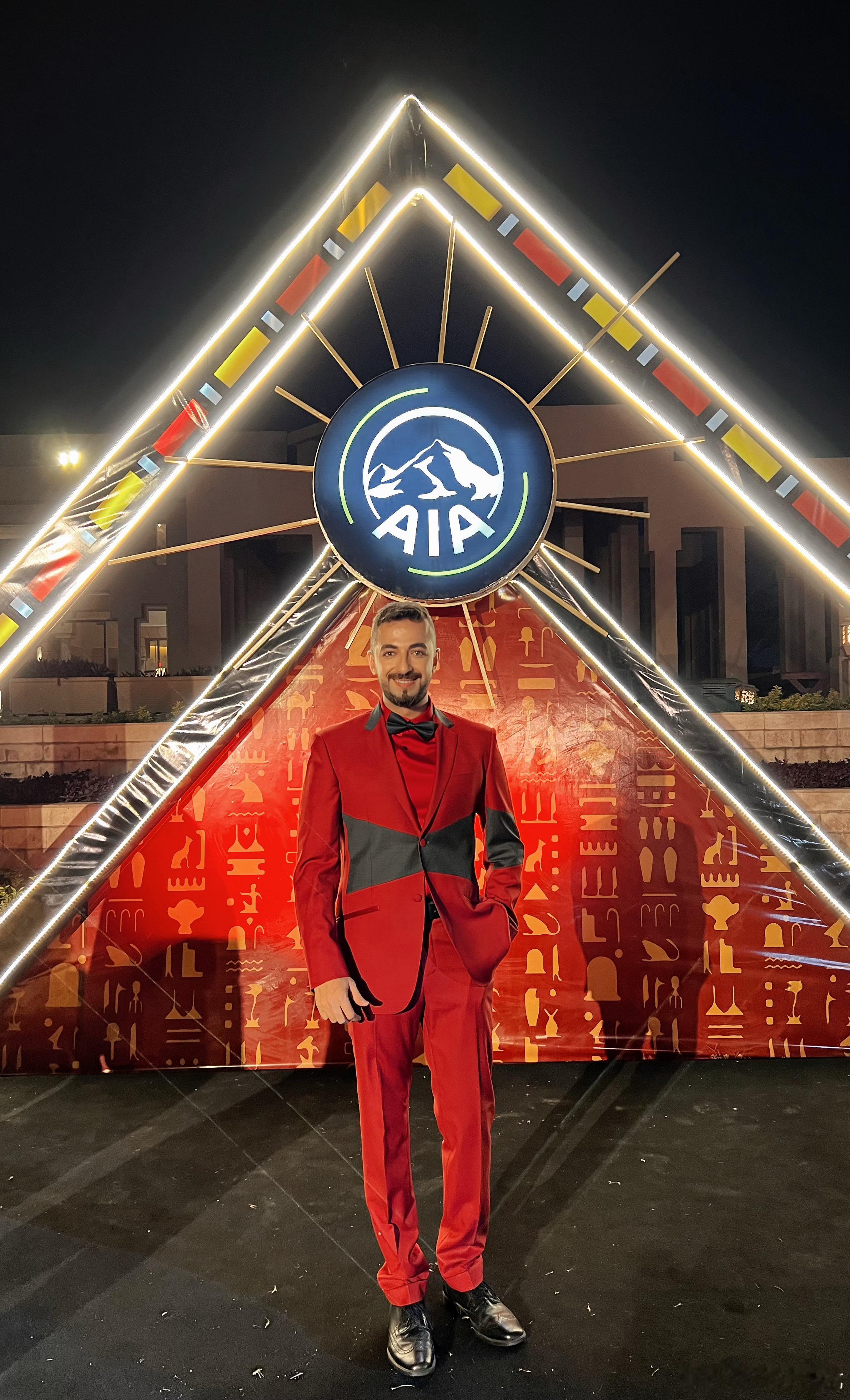 终于有机会穿上我亲爱的设计的衣服[色]  ​​​
