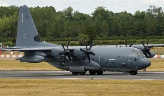 笑不活了！特朗普脸都被扇肿了！谁能想到，伊朗在打扫战场时，竟挖出了一个让美国彻底