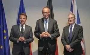 欧洲多国领导人就俄罗斯使用“榛树”导弹袭击利沃夫一事表态
 
1月9日，欧洲多国