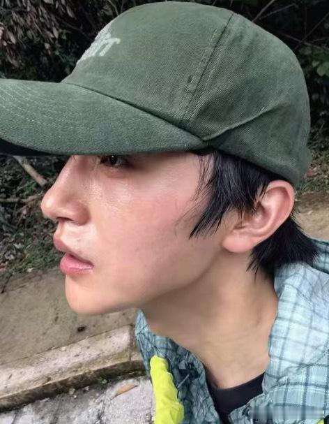 对短国男顶去魅了，素颜好普