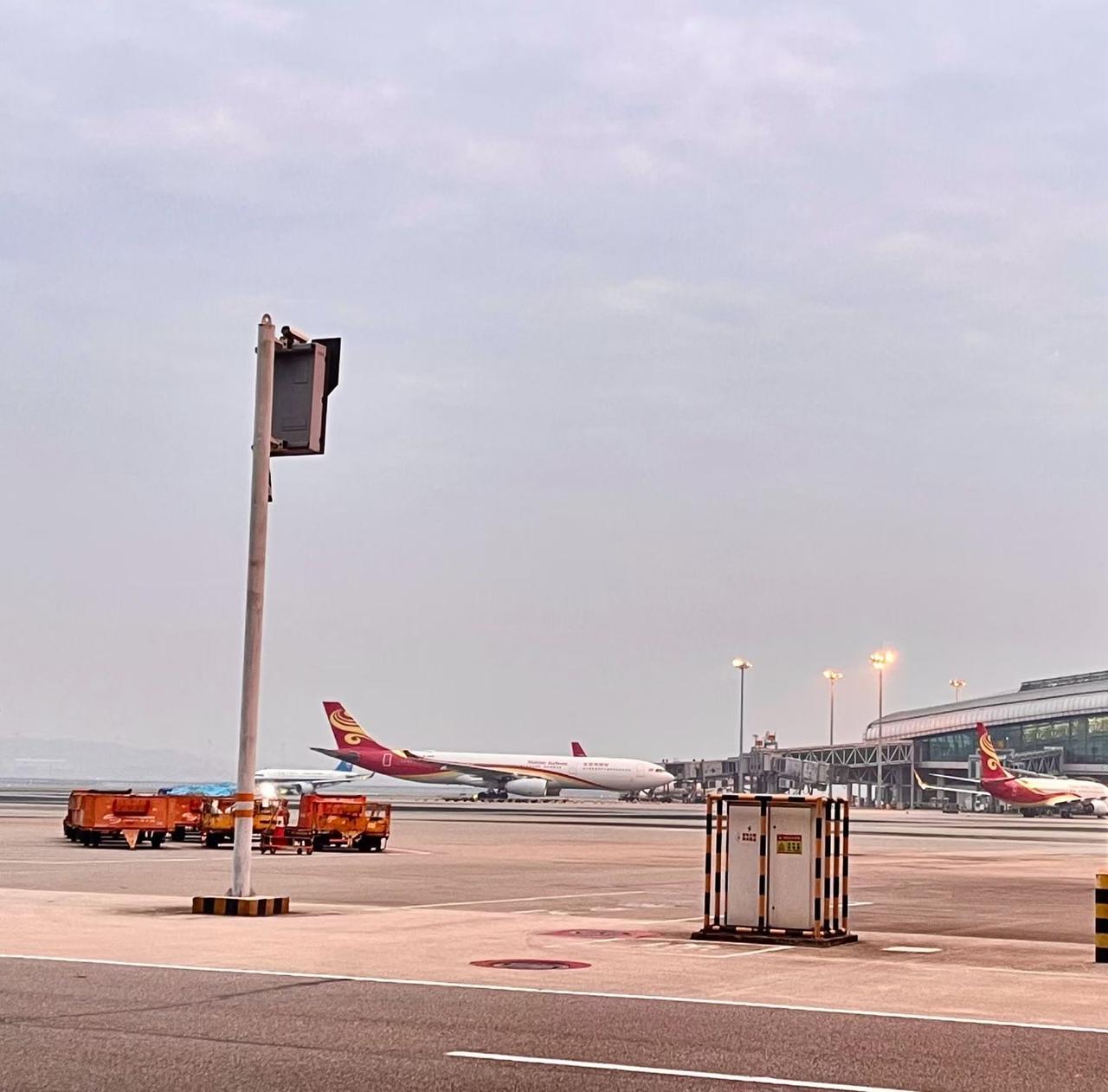 以腊八的暖意，温柔周一的开端。一碗热粥熬煮岁月温柔，甜糯的滋味漫上心头，驱散清晨