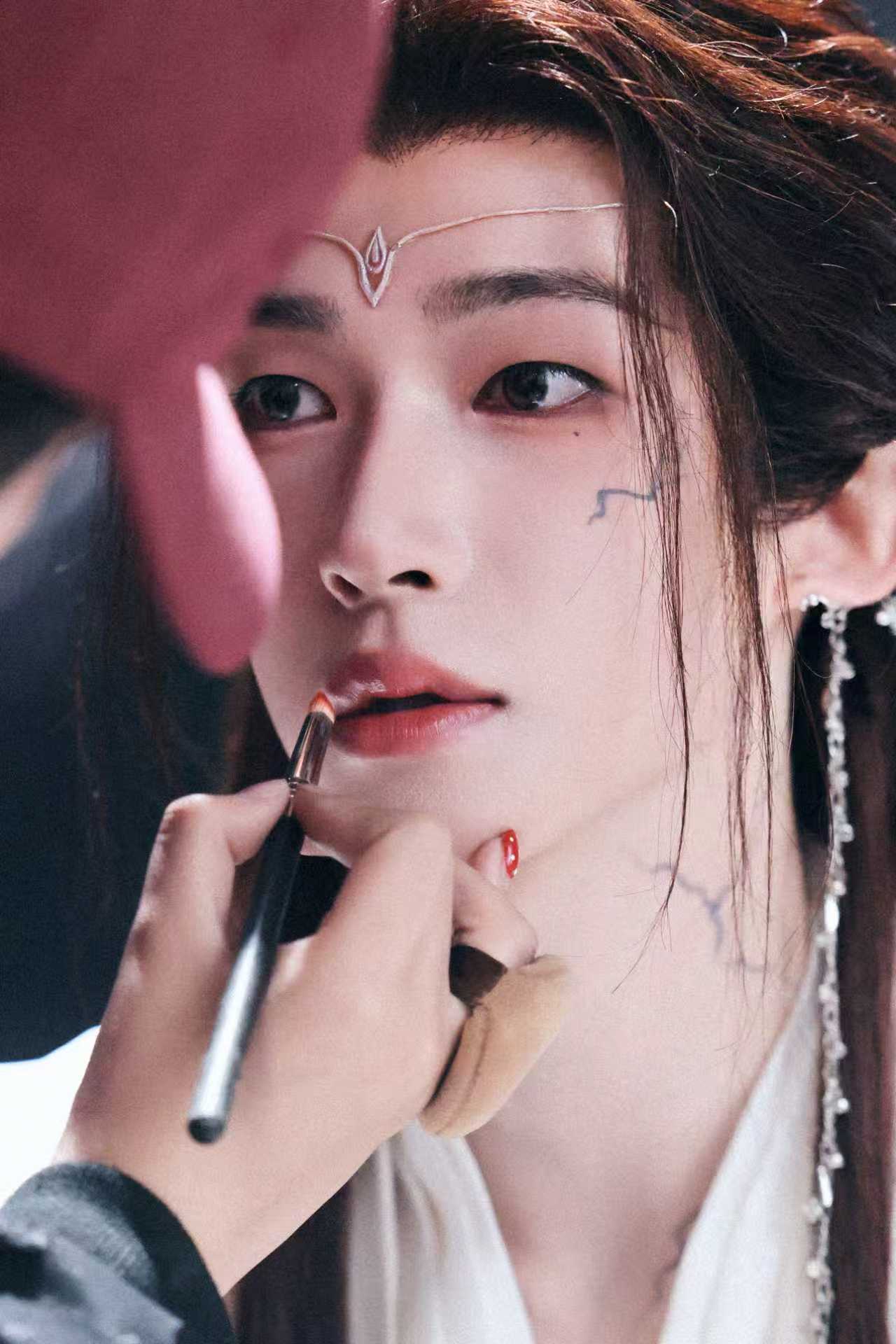 刘宇 没错我就是天地 终于等到月鳞绮纪里刘宇特别出演的角色登场了！！！果然国风古