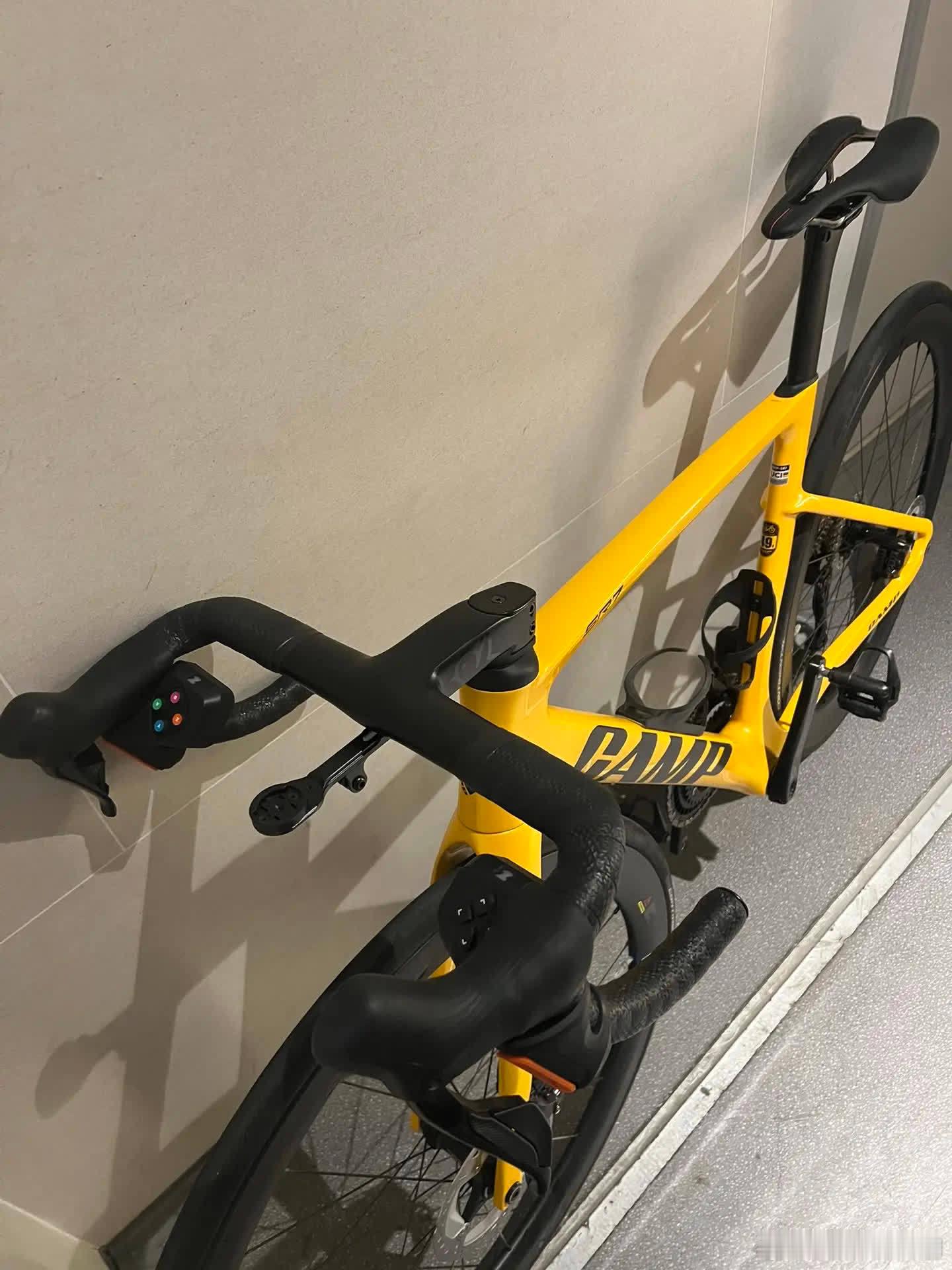 带手柄的车见过吗😀公路车 