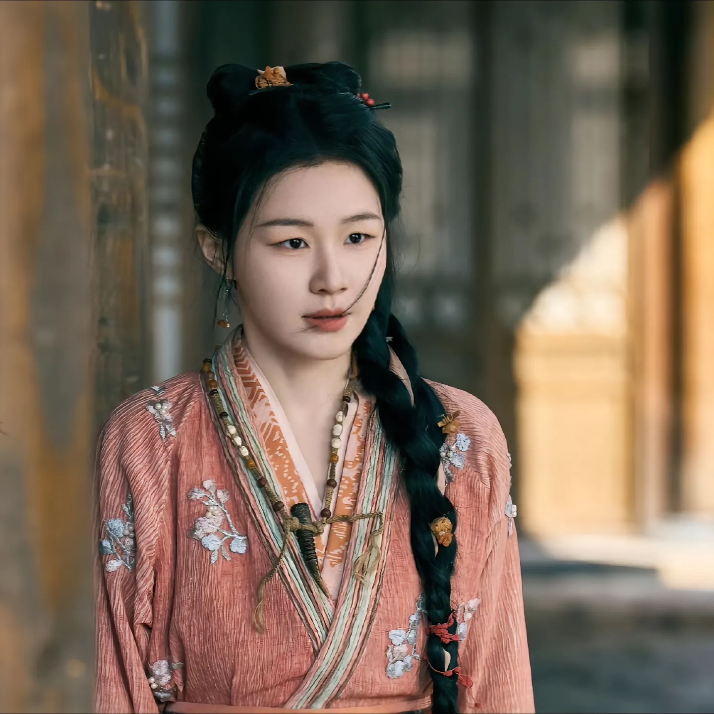 现在连电视剧都开始卡颜局了 夏之光眼神戏超绝，冷面杀手人设代入感强，颜值加演技太