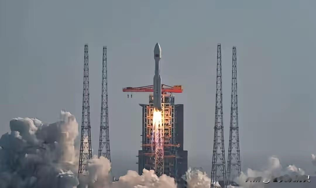 发射成功！
厉害了，我的国。
12月6日，我国宣布在海南商业航天发射场用长征八号