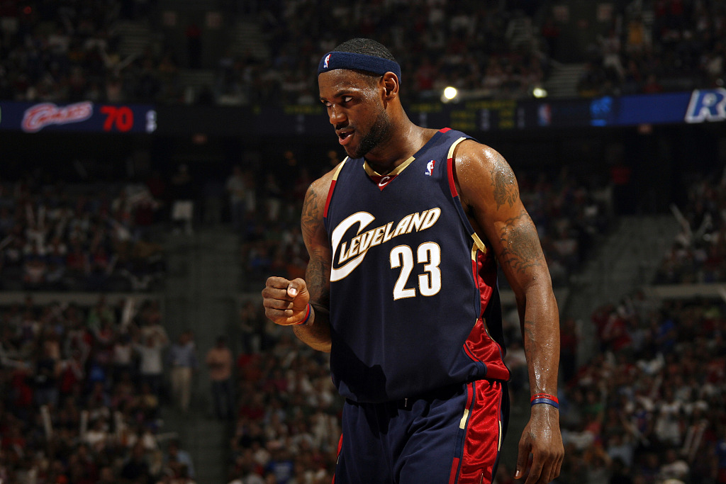 4月30日讯 前NBA球员布鲁斯·鲍文在《Run It Back》节目中谈到了詹