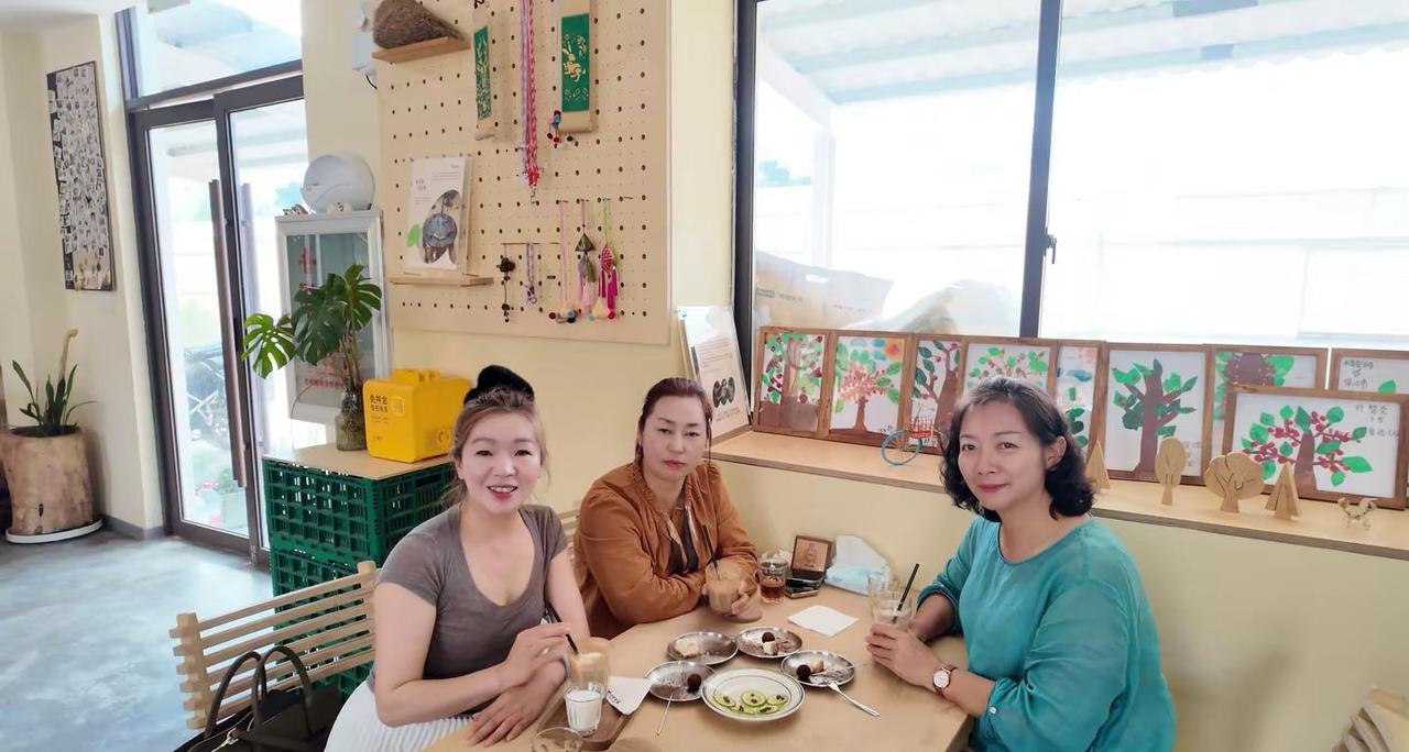 喜迎迪庆香格里拉小暖房园长莅临交流，共话托育初心，同研育儿之道。一杯咖啡，一份热